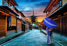 A Winter Morning in Kyoto